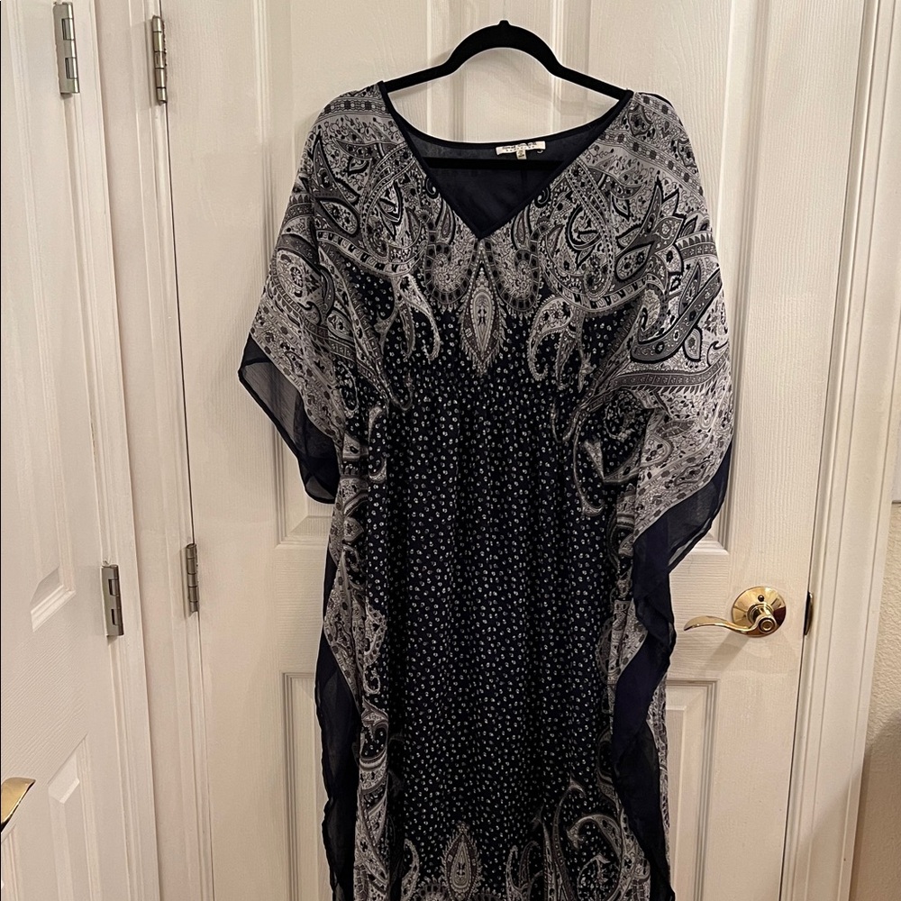 NWOT Speed Control Black and White Paisley Dress